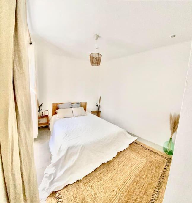Maison Avec Jardin Et 3 Petits Chats , Proche Du Chateau Lacoste Le Puy-Sainte-Réparade Extérieur photo